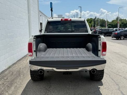 Used 2017 RAM 1500 Laramie w/ Convenience Group AWD/4WD image 11