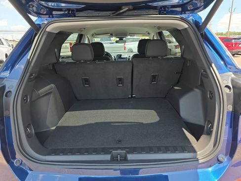 Used 2023 Chevrolet Equinox LT FWD image 13