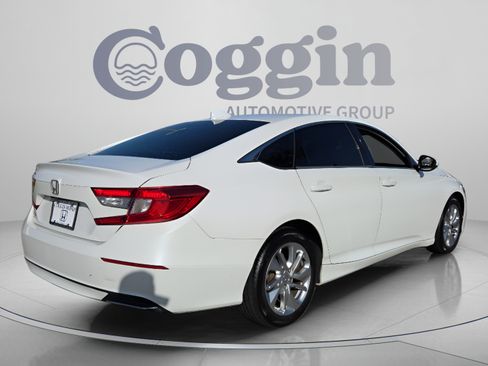 Used 2020 Honda Accord LX image 5
