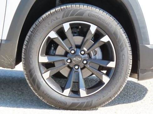 New 2026 Chevrolet Equinox RS w/ Convenience Package III AWD/4WD image 15