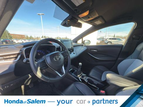 Used 2020 Toyota Corolla XSE image 2