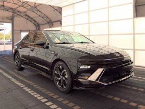 Used 2025 Hyundai Sonata SEL FWD image 3