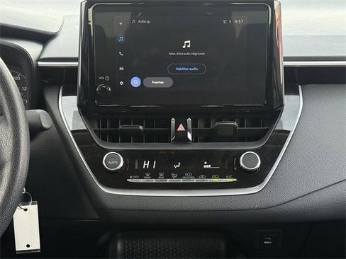 Used 2025 Toyota Corolla LE image 17