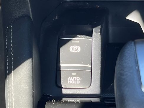 Used 2024 Nissan Kicks SV image 29