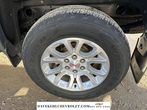 Used 2017 GMC Sierra 1500 SLE w/ SLE Value Package image 38