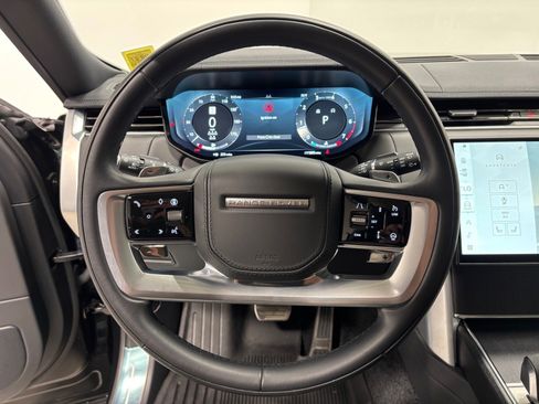 Used 2026 Land Rover Range Rover Long Wheelbase SE AWD/4WD image 18