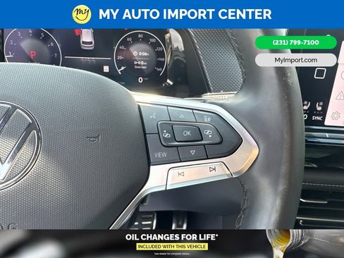 Used 2025 Volkswagen Atlas Cross Sport SEL Premium R-Line AWD/4WD image 18
