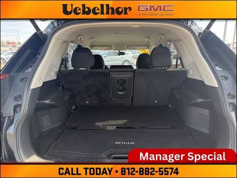 Used 2017 Nissan Rogue SV w/ SV Premium Package image 9