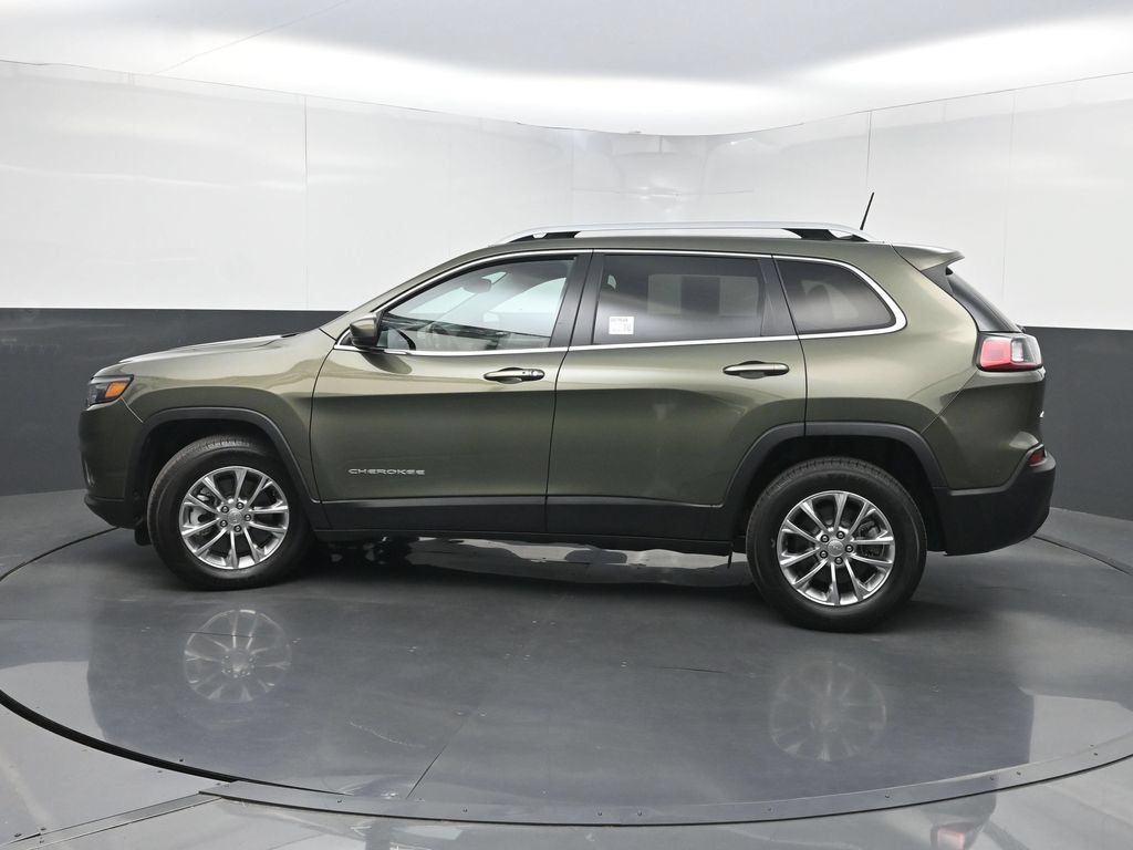 Used 2021 Jeep Cherokee Latitude Lux w/ Comfort/Convenience Group AWD/4WD image 40