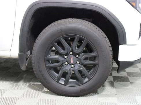 Used 2025 GMC Sierra 1500 Elevation image 36