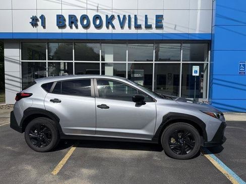 Used 2024 Subaru Crosstrek 2.0i image 1