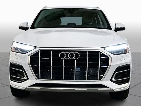 Used 2021 Audi Q5 Prestige w/ Prestige Package image 3