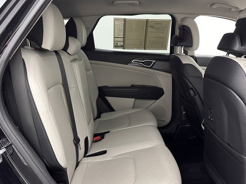Used 2023 Kia Sportage EX image 33