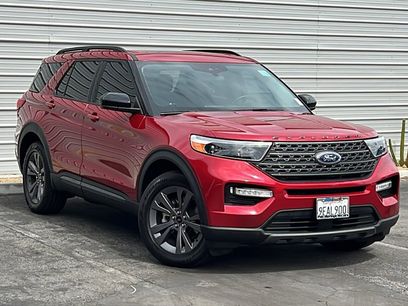 Certified 2022 Ford Explorer XLT w/ Equipment Group 202A