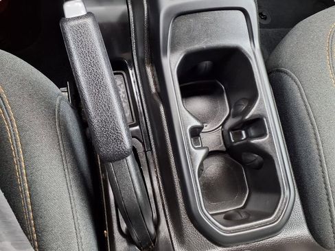 Certified 2024 Jeep Wrangler Sport S image 8