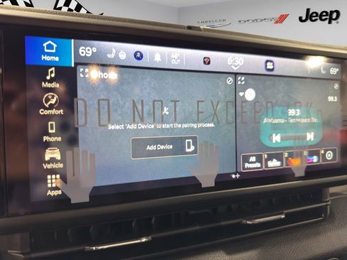 New 2025 Jeep Wrangler Willys image 31