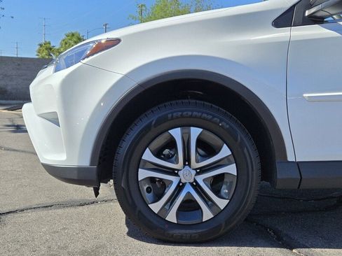 Used 2016 Toyota RAV4 LE image 10