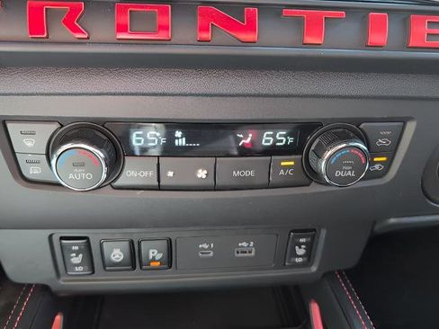 Used 2025 Nissan Frontier PRO-4X w/ Pro Convenience Package image 15