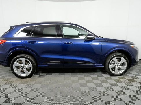 New 2025 Audi Q5 Premium Plus image 2