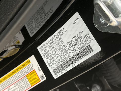 Used 2025 Honda Accord SE image 11