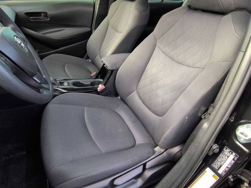 Used 2022 Toyota Corolla LE image 15
