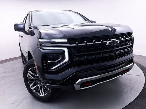 Used 2025 Chevrolet Tahoe Z71 w/ Comfort Package image 3