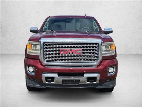 Used 2015 GMC Sierra 2500 Denali w/ Duramax Plus Package AWD/4WD image 2