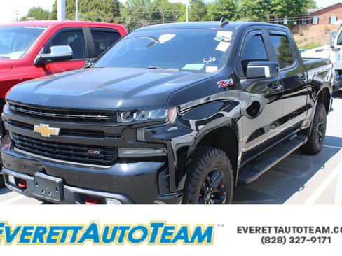 Used 2020 Chevrolet Silverado 1500 LT Trail Boss w/ Convenience Package AWD/4WD image 1