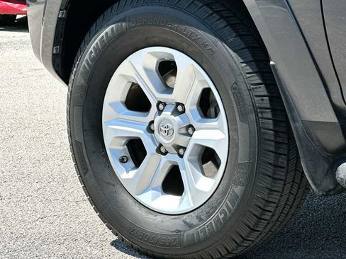 Used 2021 Toyota 4Runner SR5 RWD image 11
