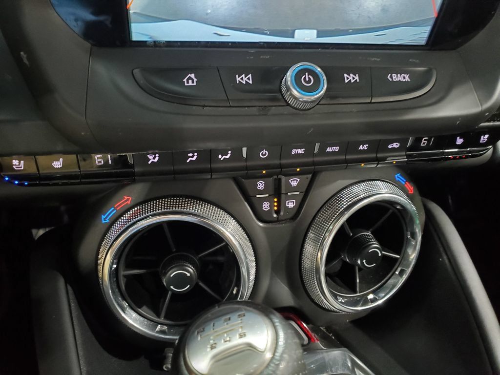 Used 2016 Chevrolet Camaro LT RWD image 25