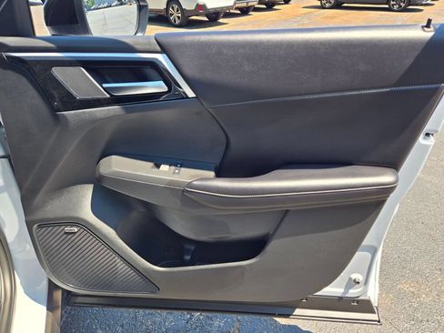New 2026 Mitsubishi Outlander AWD image 6