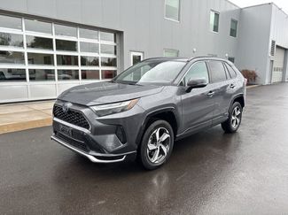 Used 2023 Toyota RAV4 SE w/ Weather & Moonroof Package AWD/4WD video 1