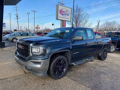 Used 2017 GMC Sierra 1500 4x4 Double Cab w/ Sierra Convenience Package image 7