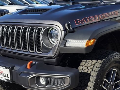 New 2026 Jeep Gladiator Mojave image 8