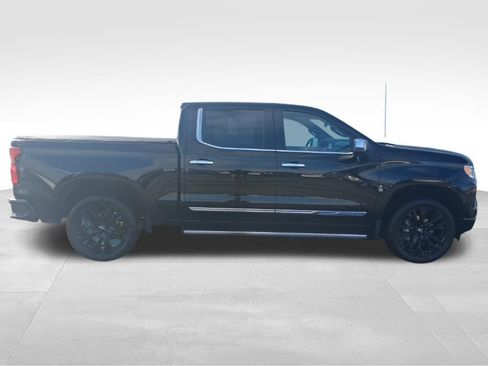 Used 2025 Chevrolet Silverado 1500 High Country w/ Technology Package image 9