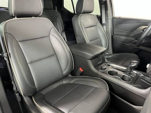 Used 2023 Chevrolet Traverse Premier w/ Redline Edition AWD/4WD image 46