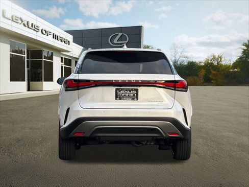 New 2026 Lexus RX 450h AWD image 9