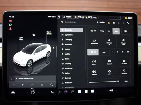 Used 2023 Tesla Model Y Long Range image 12