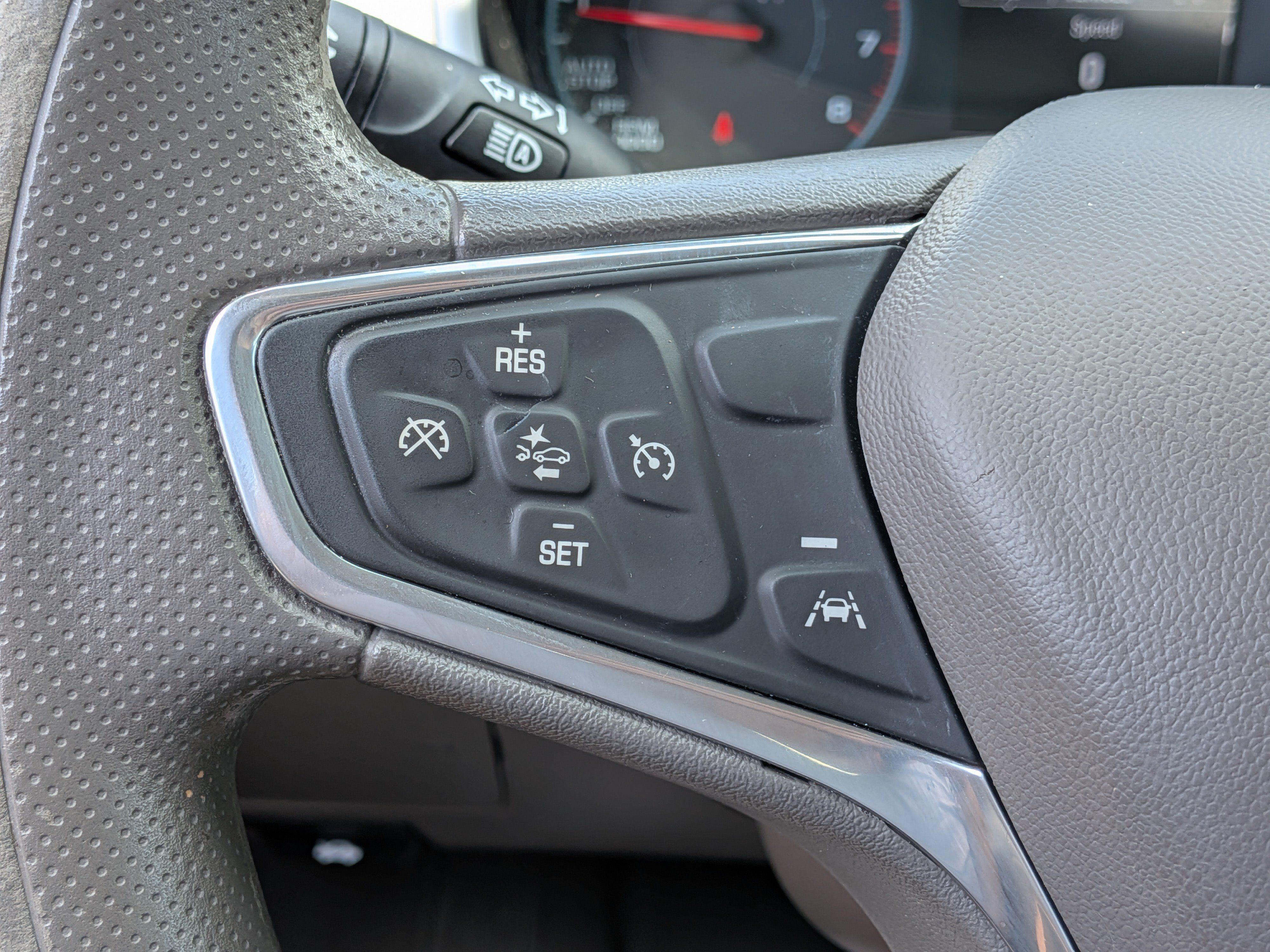 Used 2023 Chevrolet Malibu LT FWD image 23