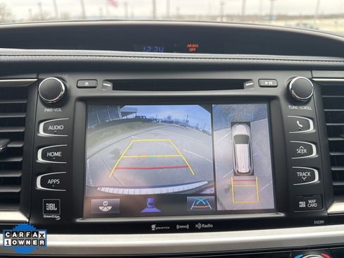 Used 2019 Toyota Highlander Limited Platinum w/ Protection Package #3 image 18