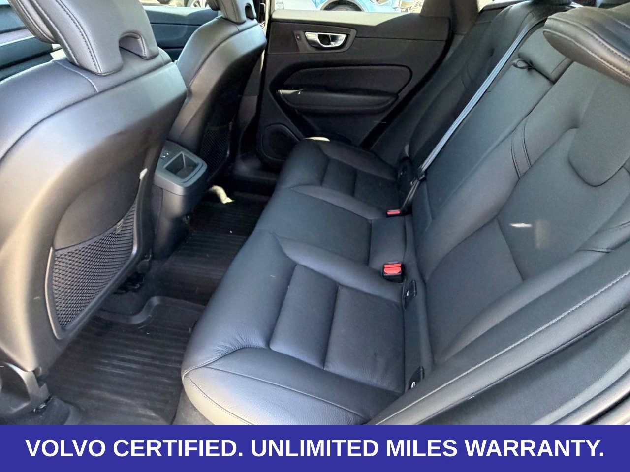 Certified 2024 Volvo XC60 B5 Plus w/ Protection Package Premier AWD/4WD image 36