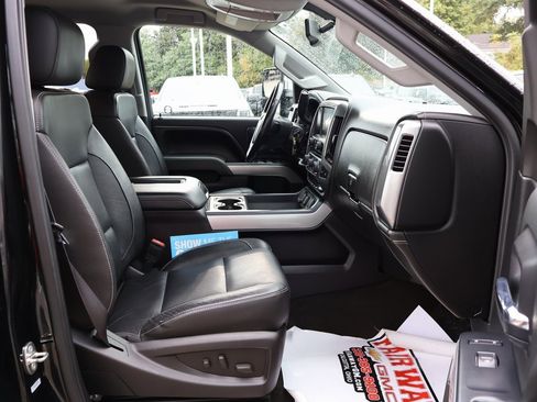 Used 2016 Chevrolet Silverado 3500 LTZ image 36