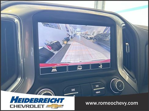Certified 2022 Chevrolet Silverado 1500 LTZ AWD/4WD image 22