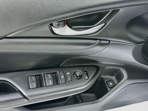 Used 2021 Honda Insight Touring image 15