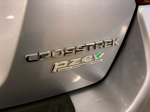 Used 2017 Subaru Crosstrek 2.0i Premium image 10