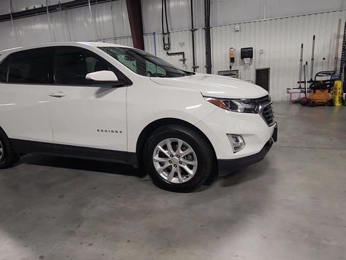 Used 2018 Chevrolet Equinox LT FWD image 14