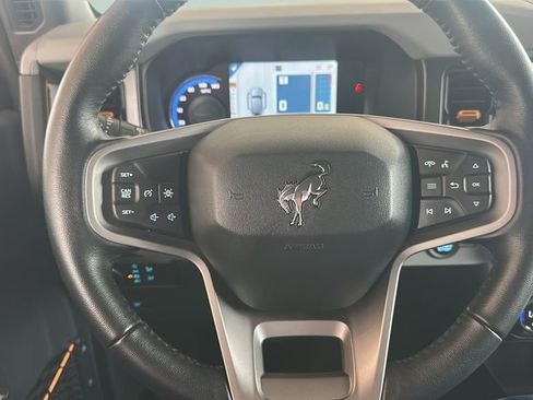 Used 2023 Ford Bronco Badlands AWD/4WD image 14