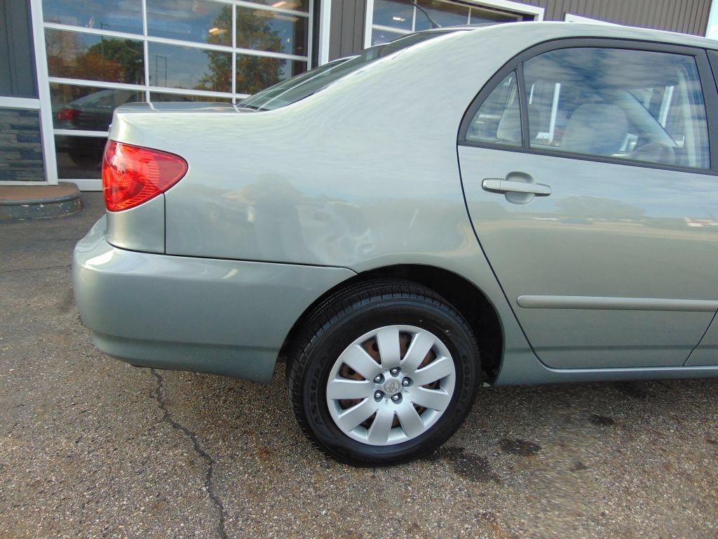 Used 2004 Toyota Corolla LE FWD image 14