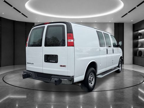 Used 2024 GMC Savana 2500 w/ Driver Convenience Package RWD image 5
