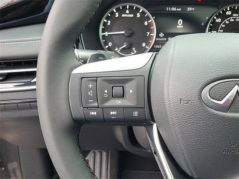 Used 2025 INFINITI QX60 Pure image 21